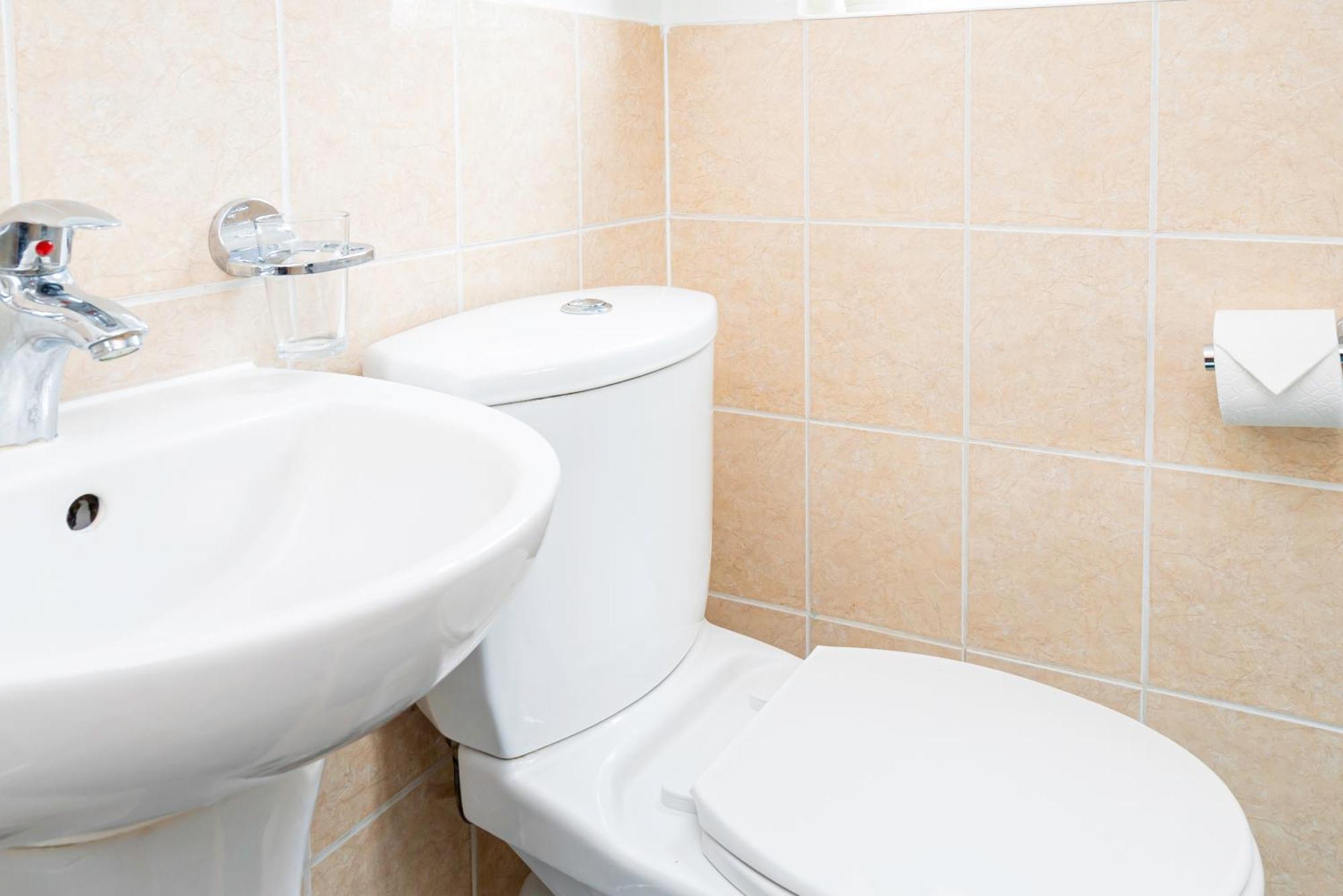 Earley Luxury Ensuite Room With Private Entrance Ридинг Экстерьер фото