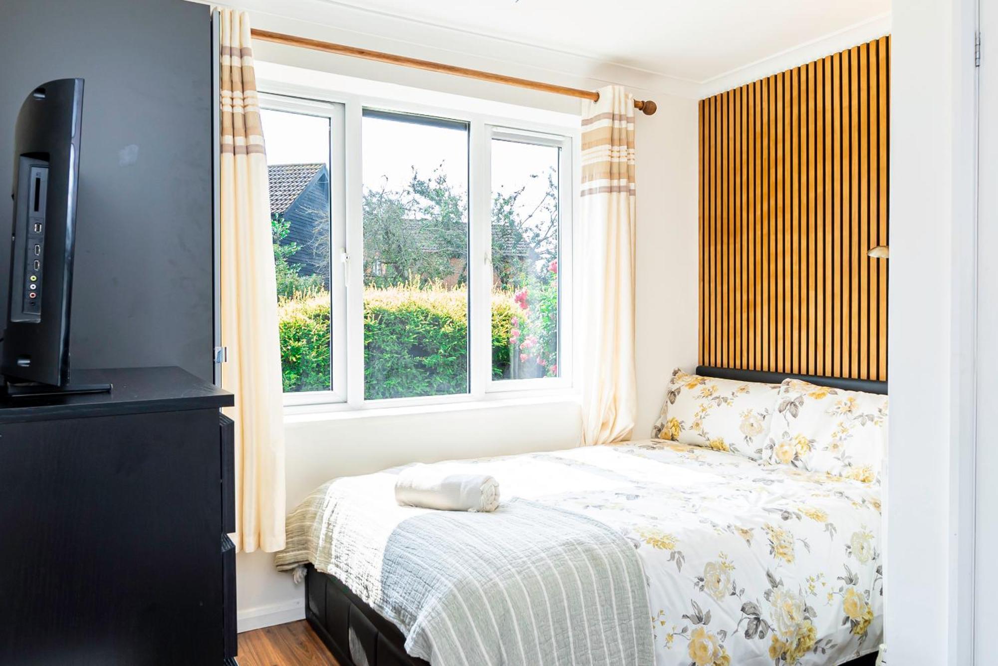 Earley Luxury Ensuite Room With Private Entrance Ридинг Экстерьер фото